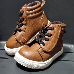 The cutest little sneakers they are from wonder nation and they are a size 2